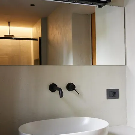 Mima Boutique & מילאנו מריטימה