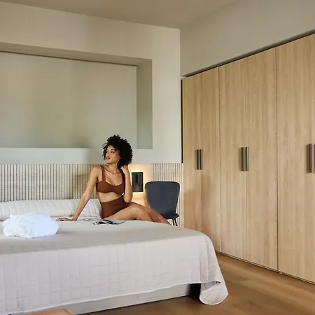 מלון Mima Boutique & *