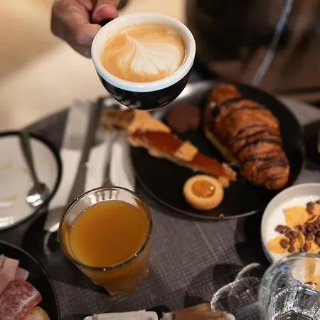 Mima Boutique & מלון