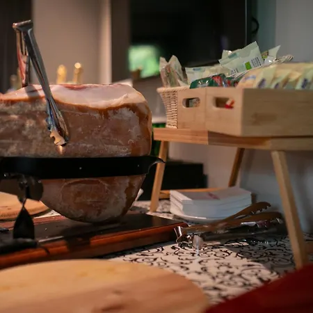 מלון Mima Boutique &