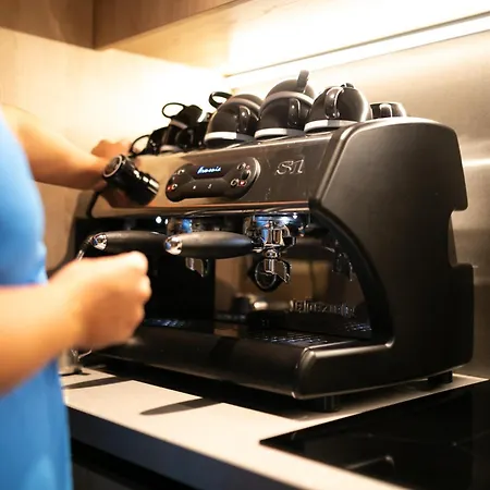 Mima Boutique & מלון מילאנו מריטימה