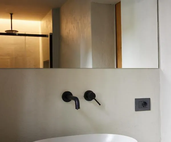 Mima Boutique & 밀라노마리티마